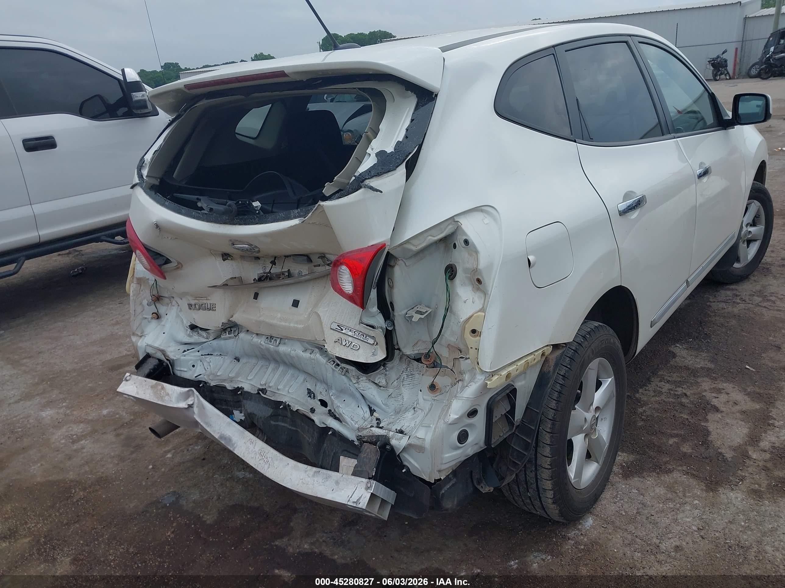 2013 Nissan Rogue S White vin: JN8AS5MV3DW620995