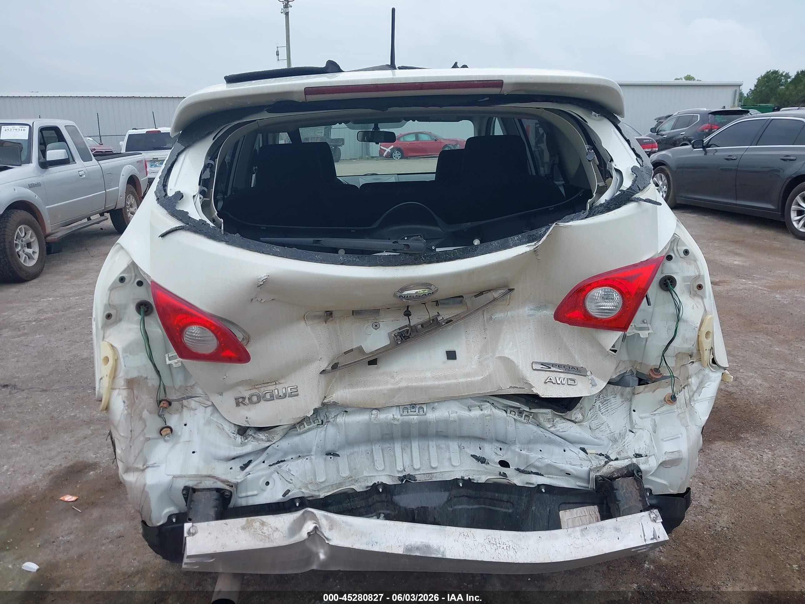 2013 Nissan Rogue S White vin: JN8AS5MV3DW620995