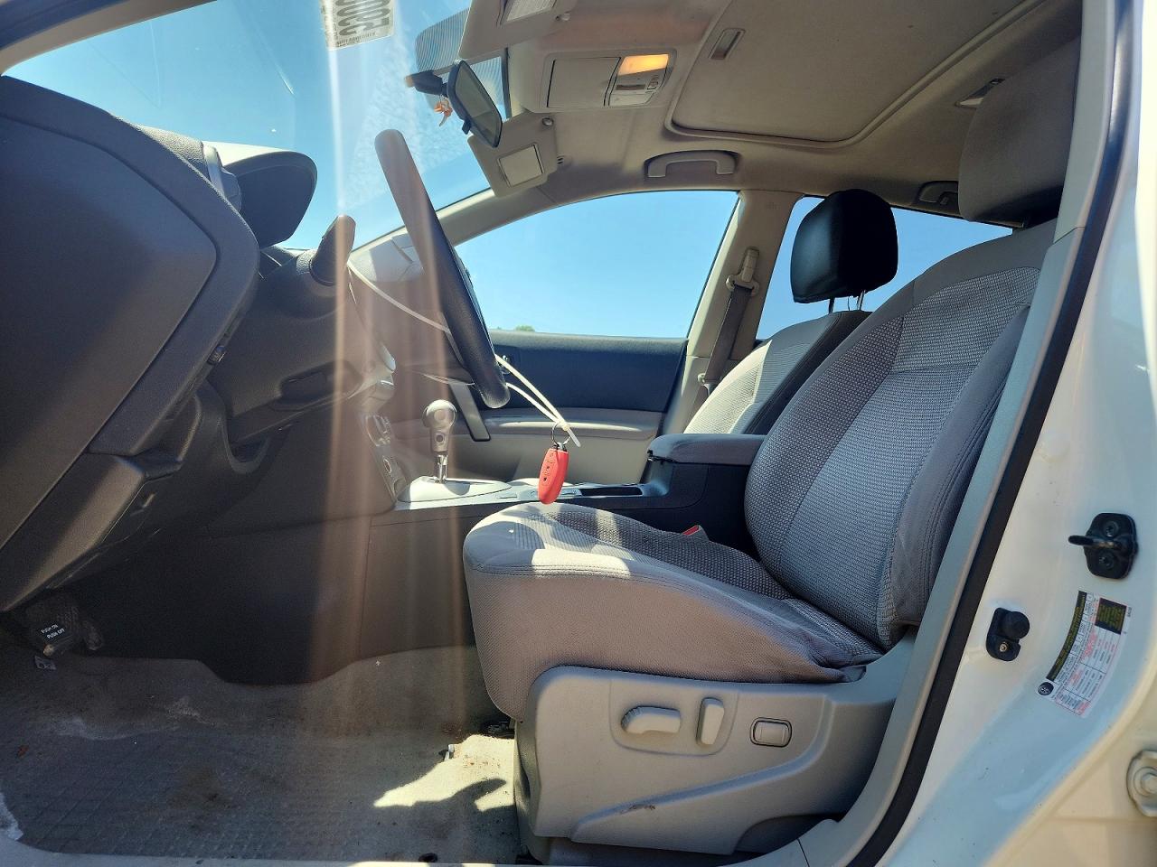 2013 Nissan Rogue S White vin: JN8AS5MV3DW622844