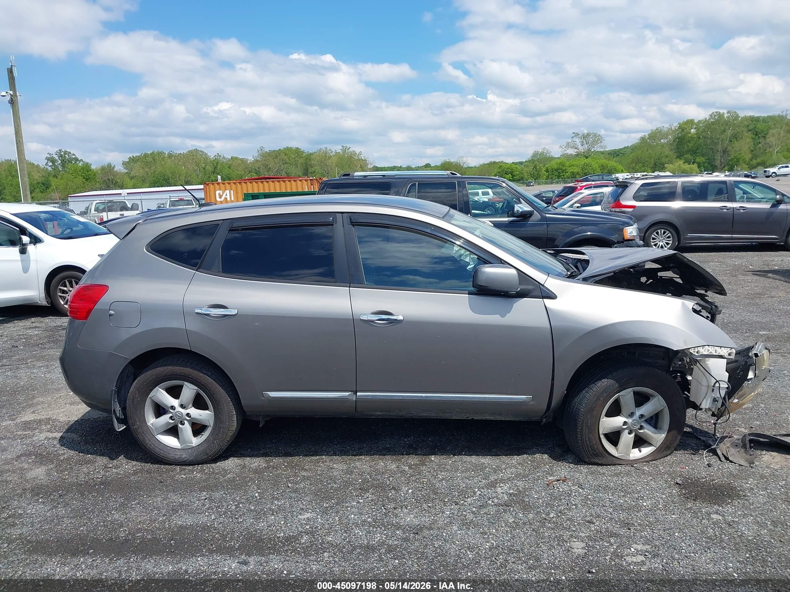 2013 Nissan Rogue S Gold vin: JN8AS5MV3DW630197