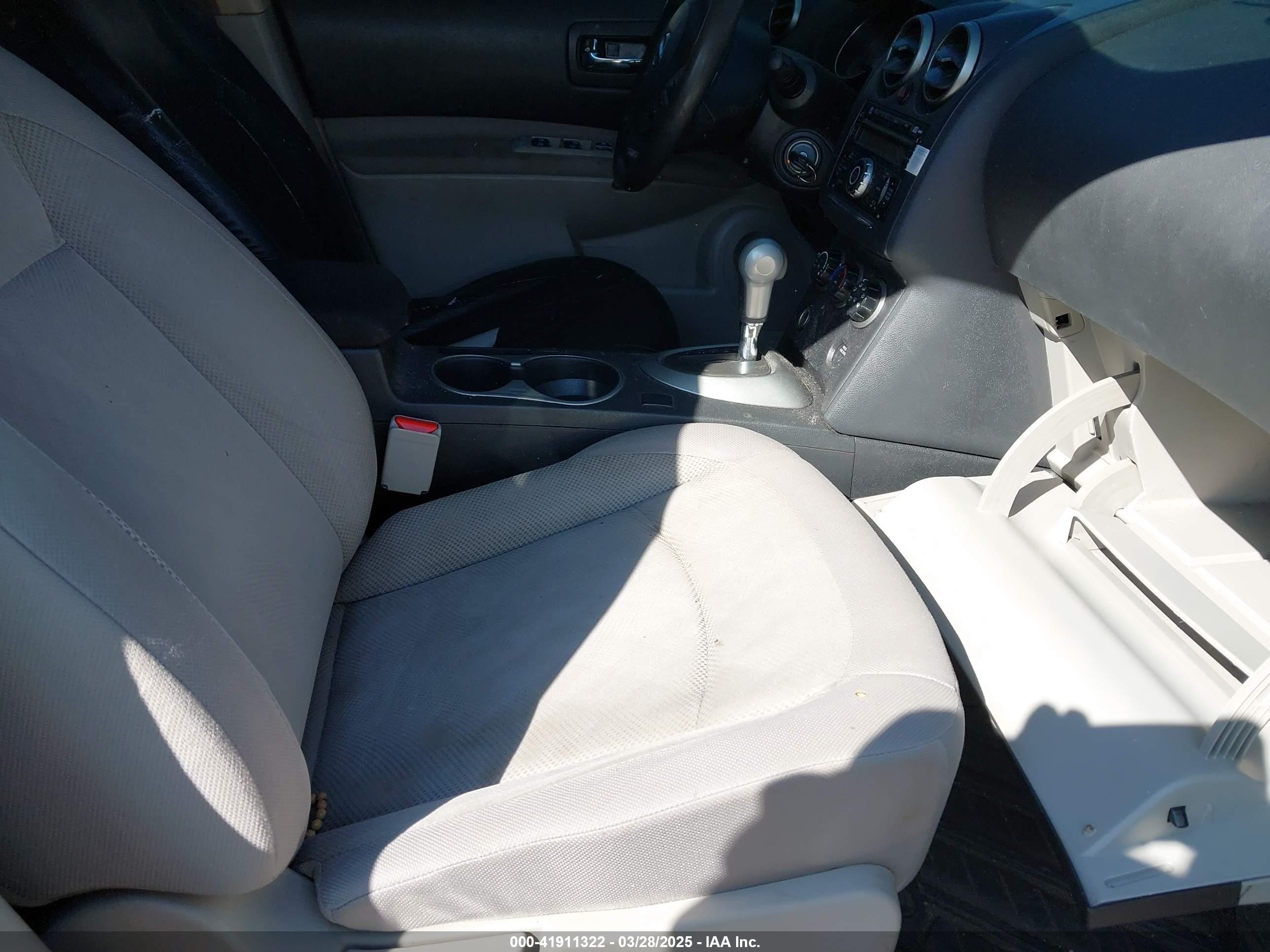 2013 Nissan Rogue S Tan vin: JN8AS5MV3DW652975