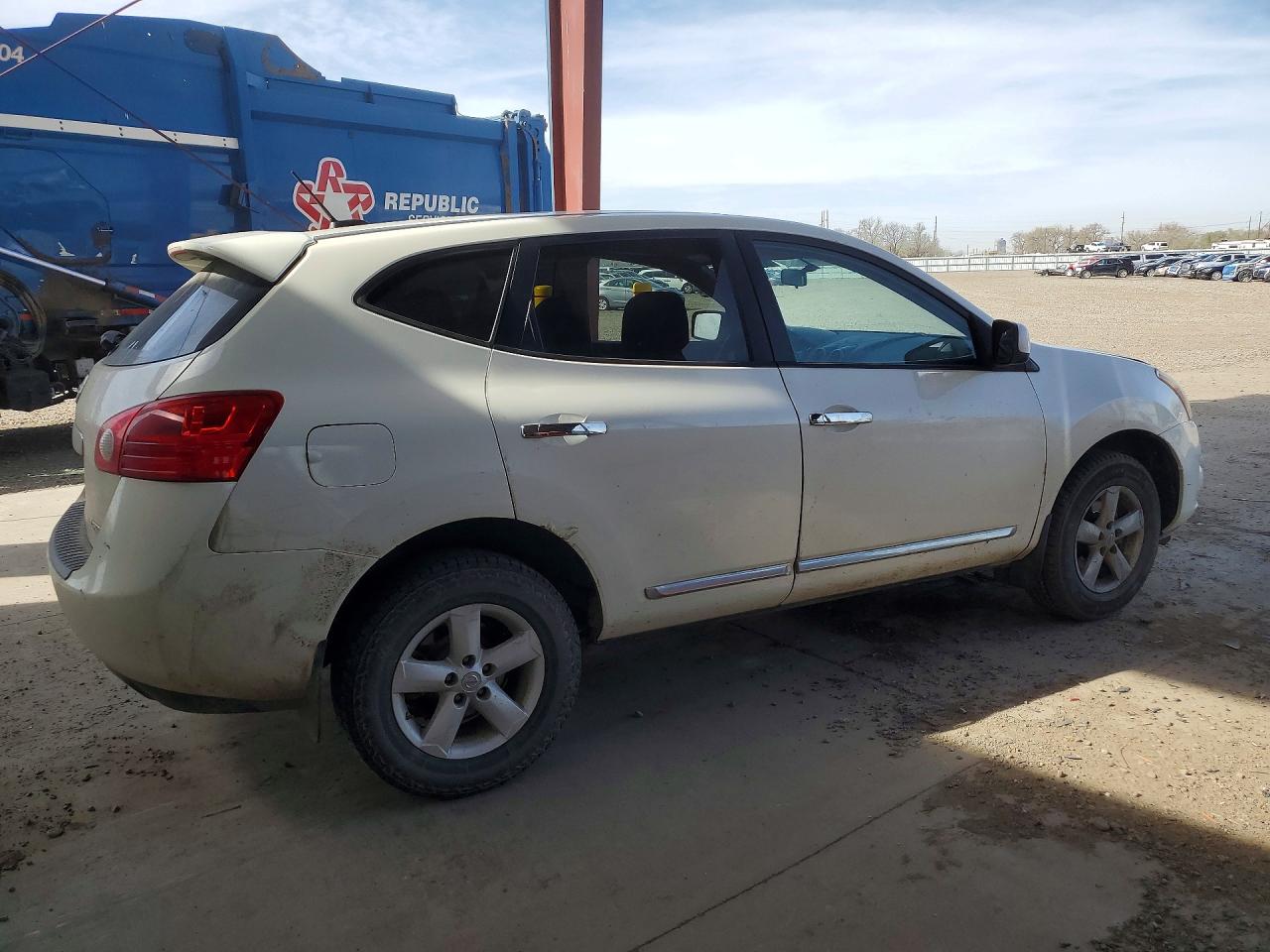 2013 Nissan Rogue S White vin: JN8AS5MV3DW657786