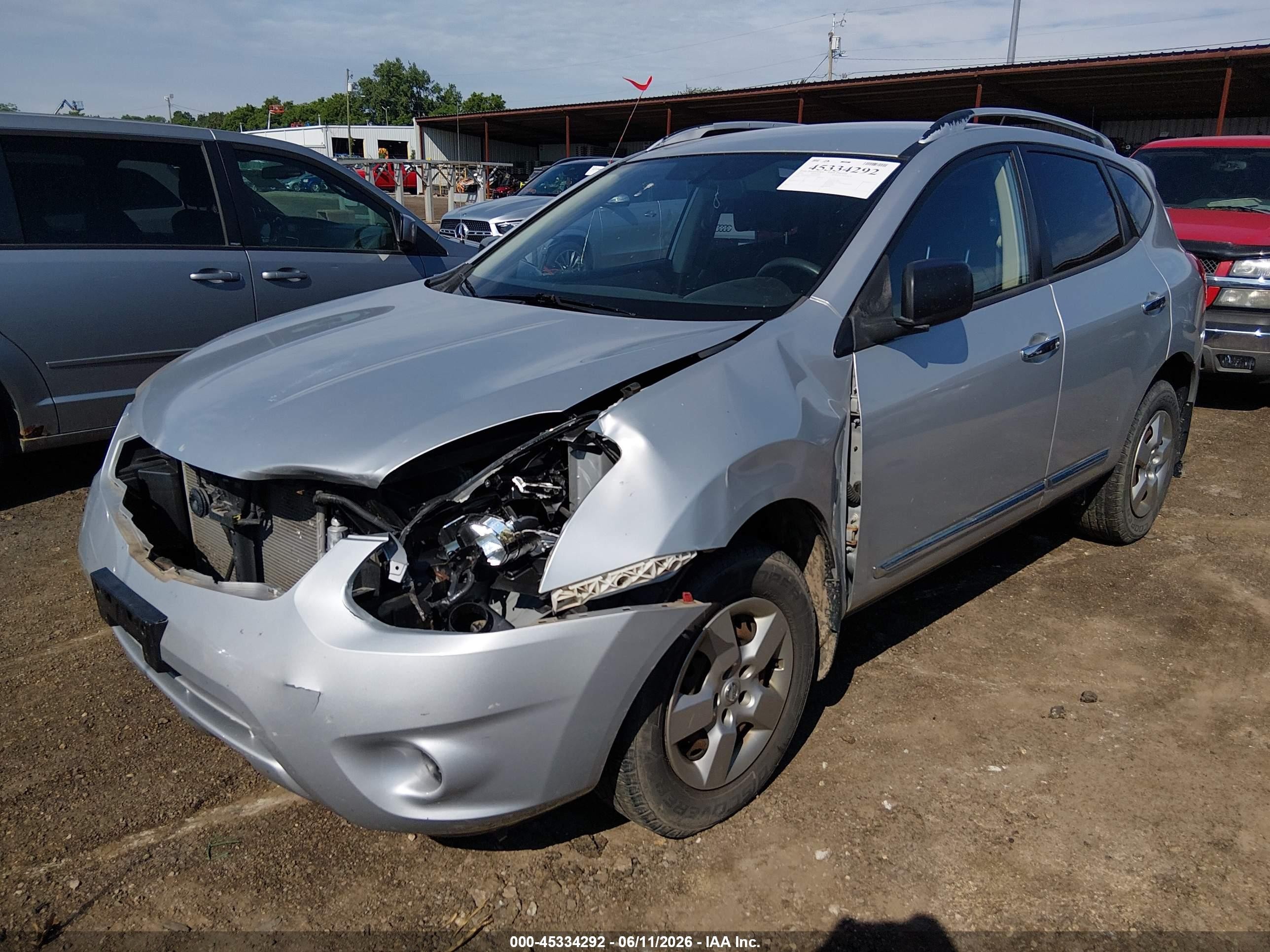2014 Nissan Rogue Select S Серебряный vin: JN8AS5MV3EW203507