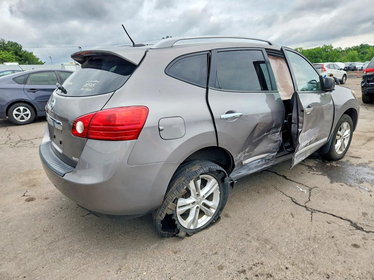 2015 Nissan Rogue Select S Серый vin: JN8AS5MV3FW763092