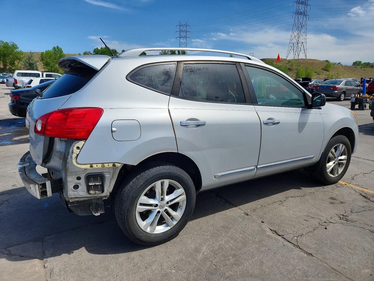 2015 Nissan Rogue Select S Silver vin: JN8AS5MV3FW767918