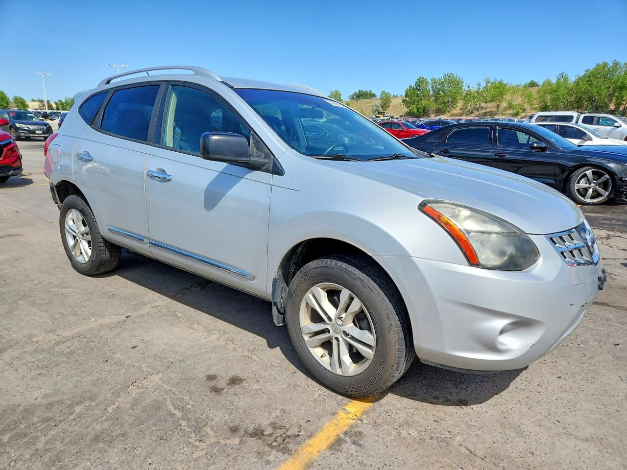 2015 Nissan Rogue Select S Silver vin: JN8AS5MV3FW767918