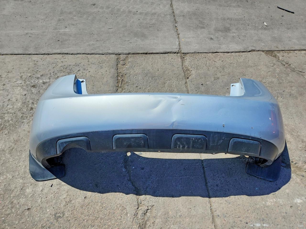 2015 Nissan Rogue Select S Silver vin: JN8AS5MV3FW767918
