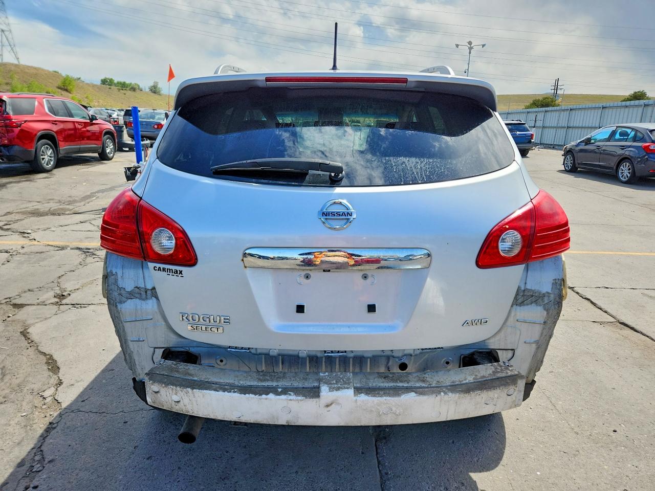 2015 Nissan Rogue Select S Silver vin: JN8AS5MV3FW767918