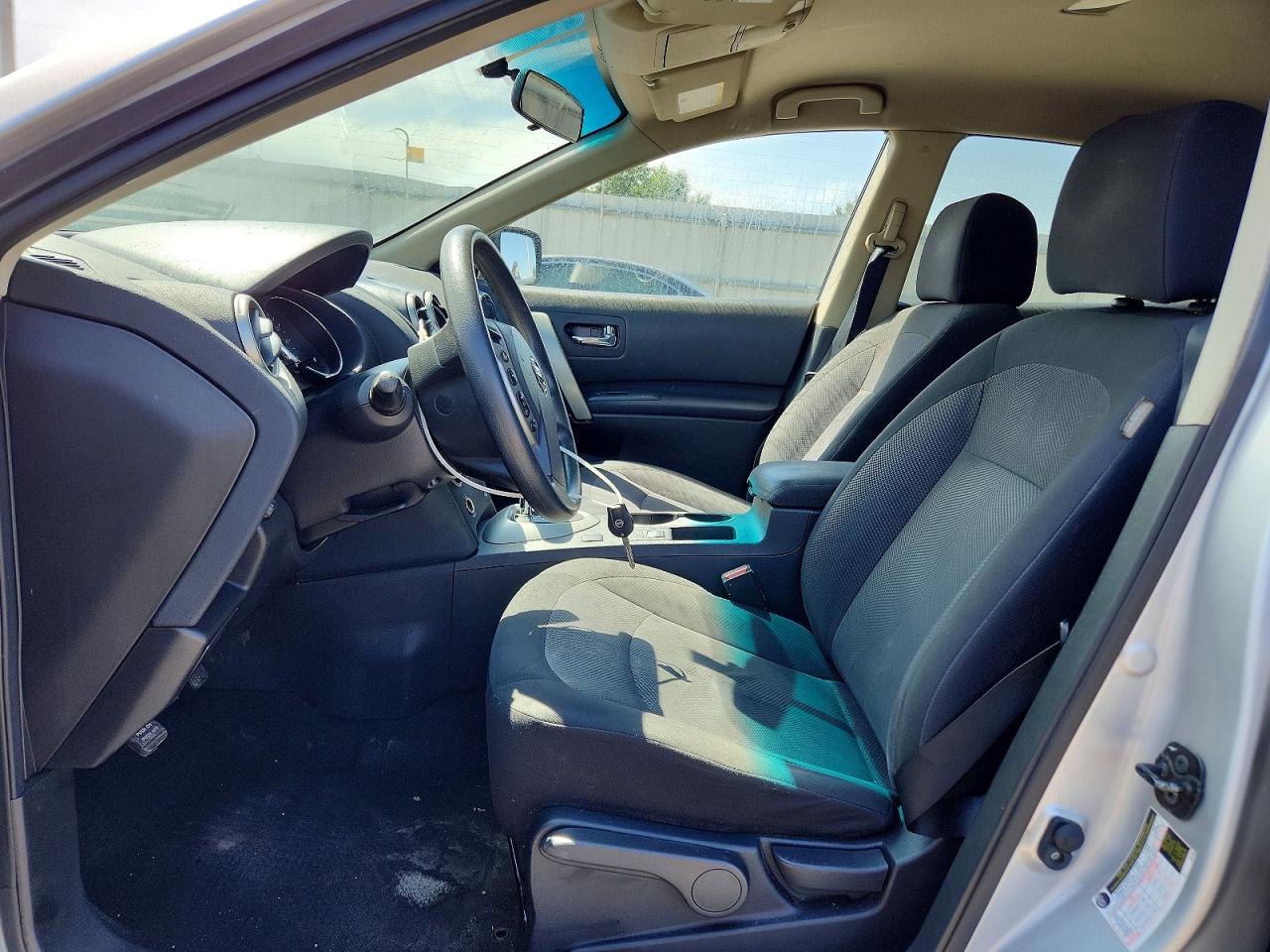 2015 Nissan Rogue Select S Silver vin: JN8AS5MV3FW767918