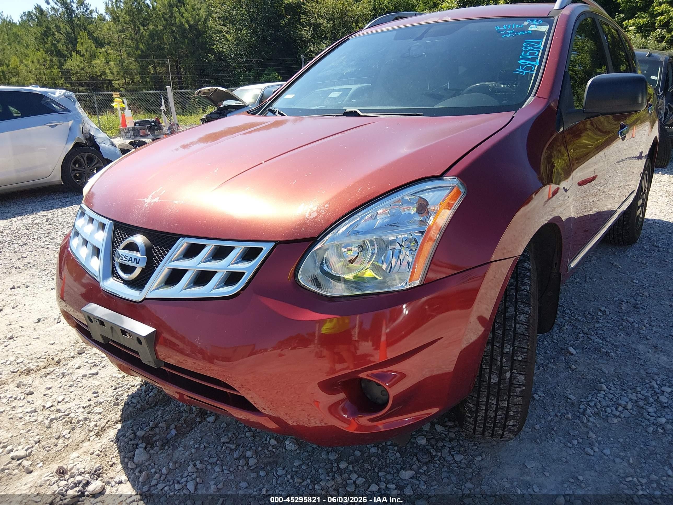 2015 Nissan Rogue Select S Burgundy vin: JN8AS5MV3FW768938