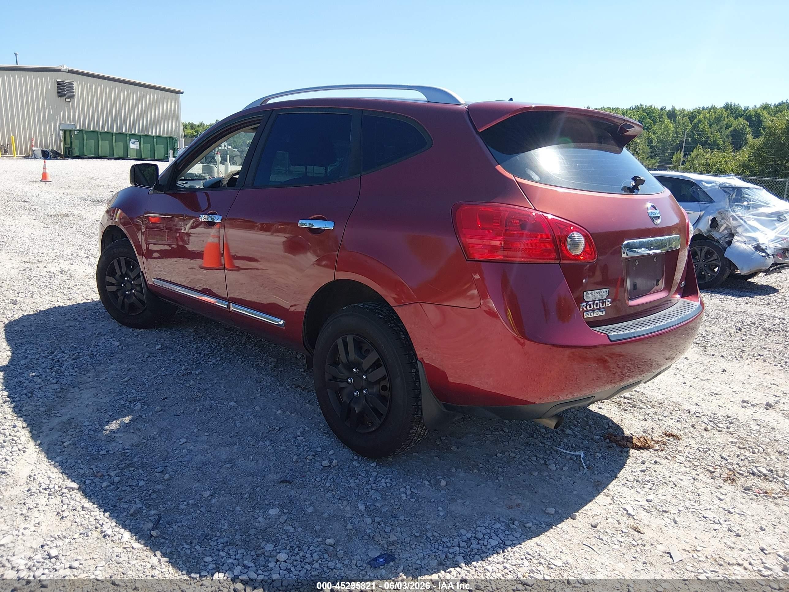 2015 Nissan Rogue Select S Burgundy vin: JN8AS5MV3FW768938
