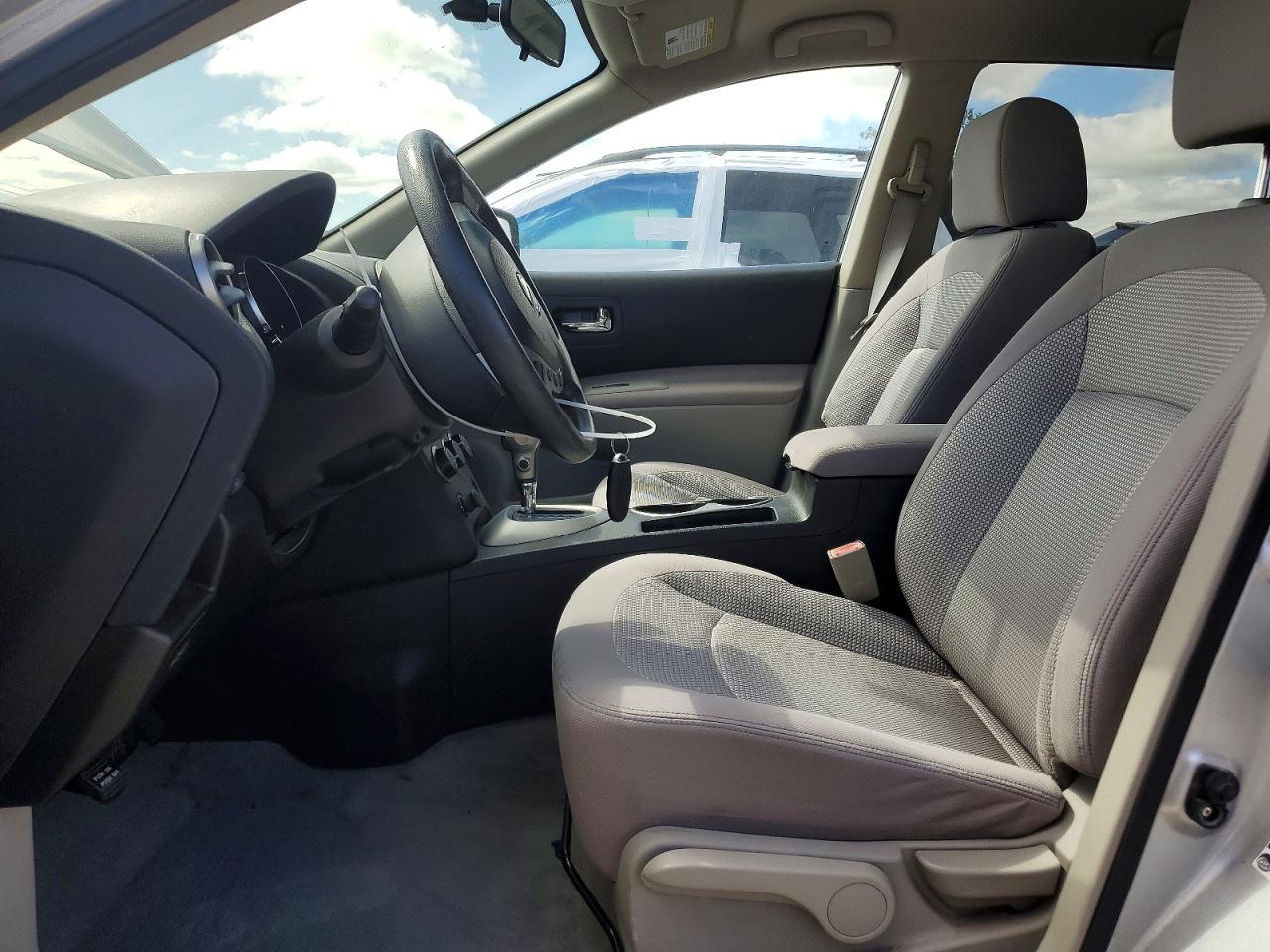 2010 Nissan Rogue S Silver vin: JN8AS5MV4AW130724