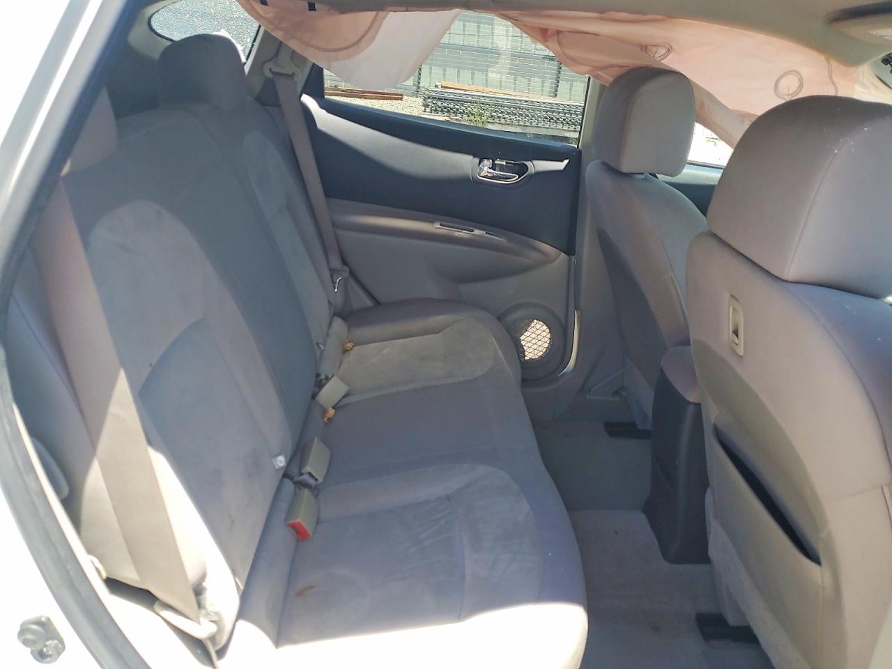 2010 Nissan Rogue S White vin: JN8AS5MV4AW141674