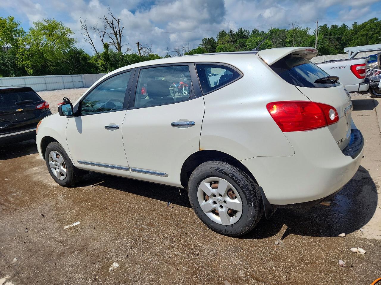 2011 Nissan Rogue S White vin: JN8AS5MV4BW298008