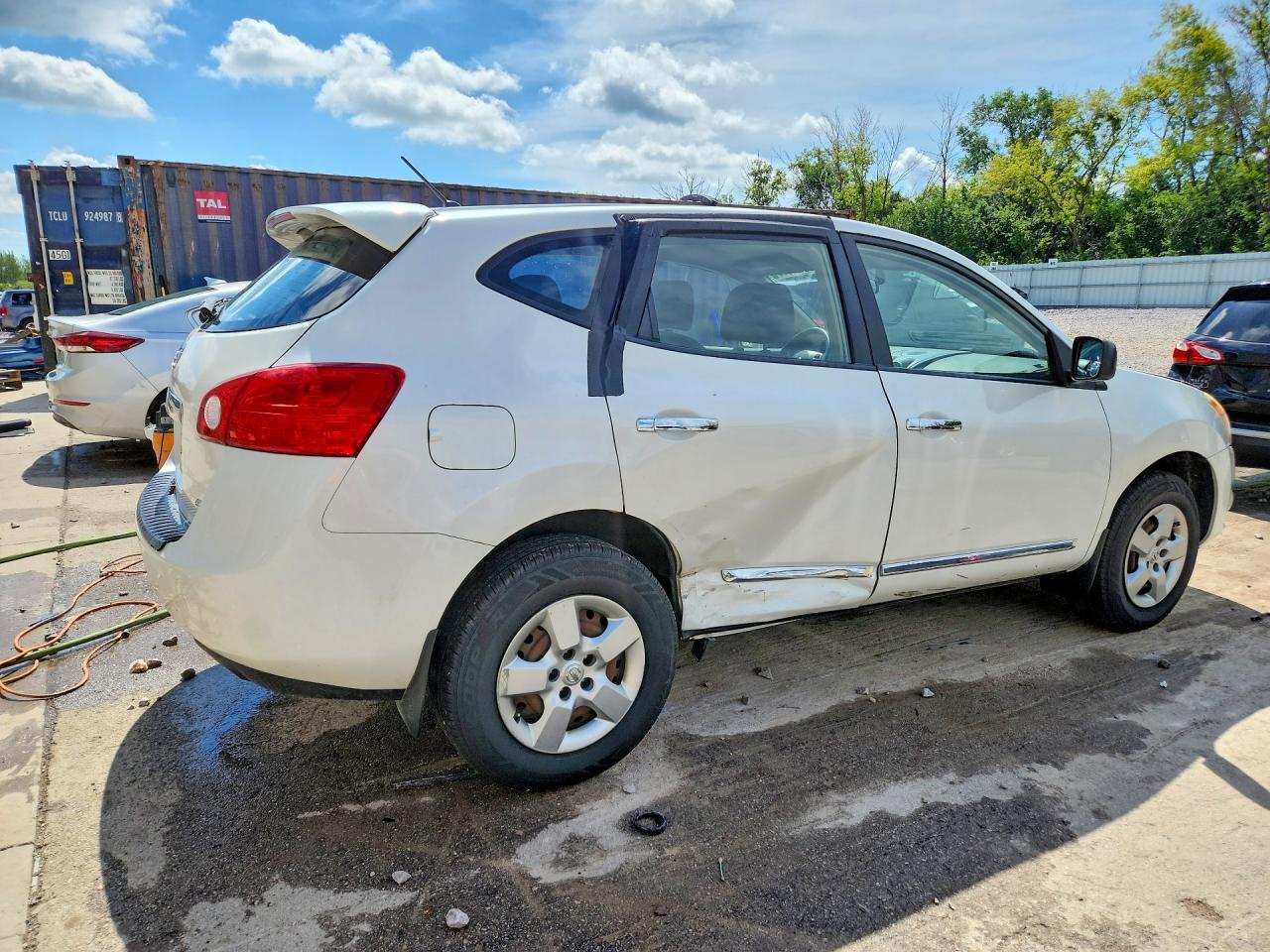 2011 Nissan Rogue S White vin: JN8AS5MV4BW298008