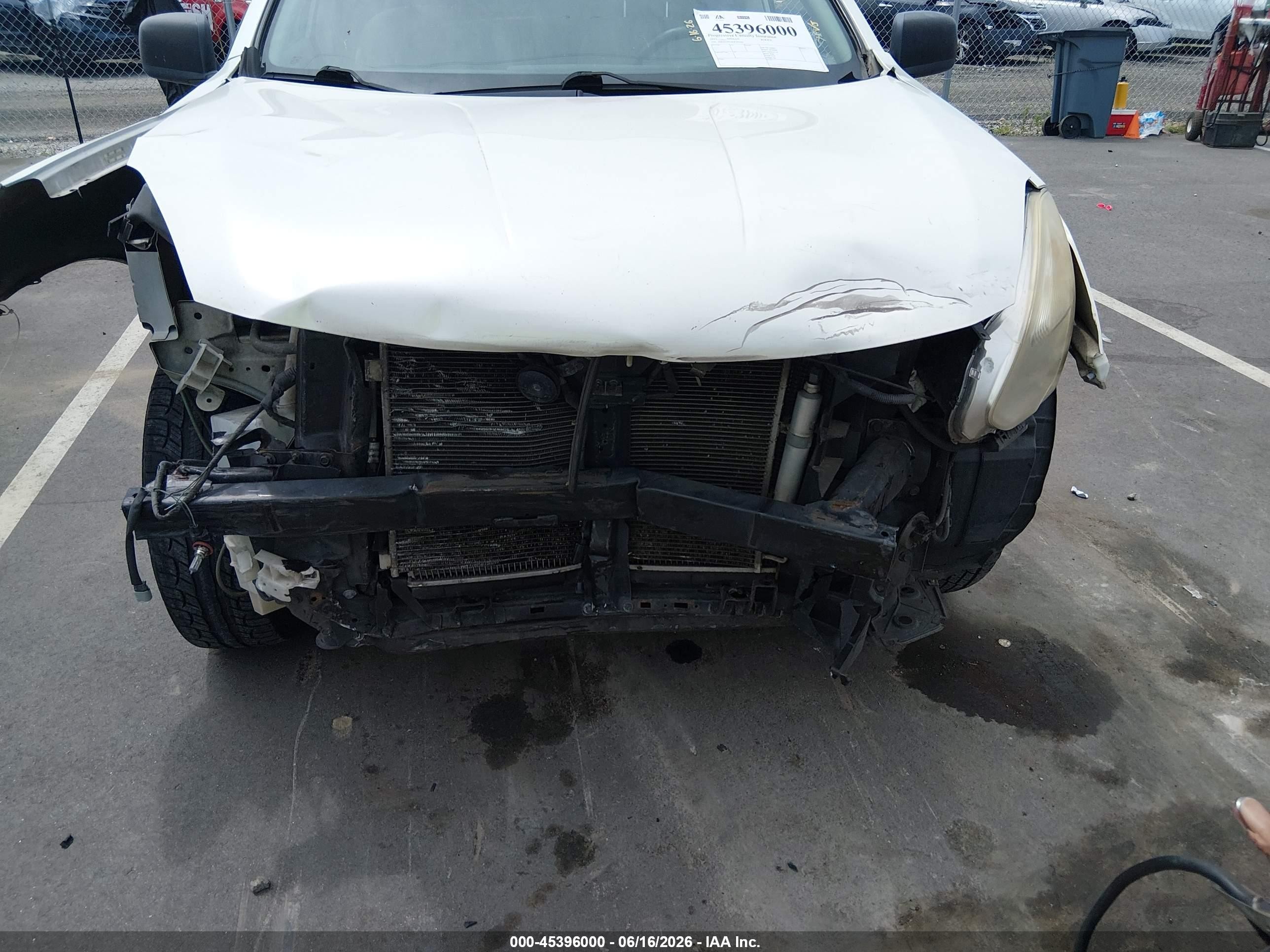 2011 Nissan Rogue S White vin: JN8AS5MV4BW302283