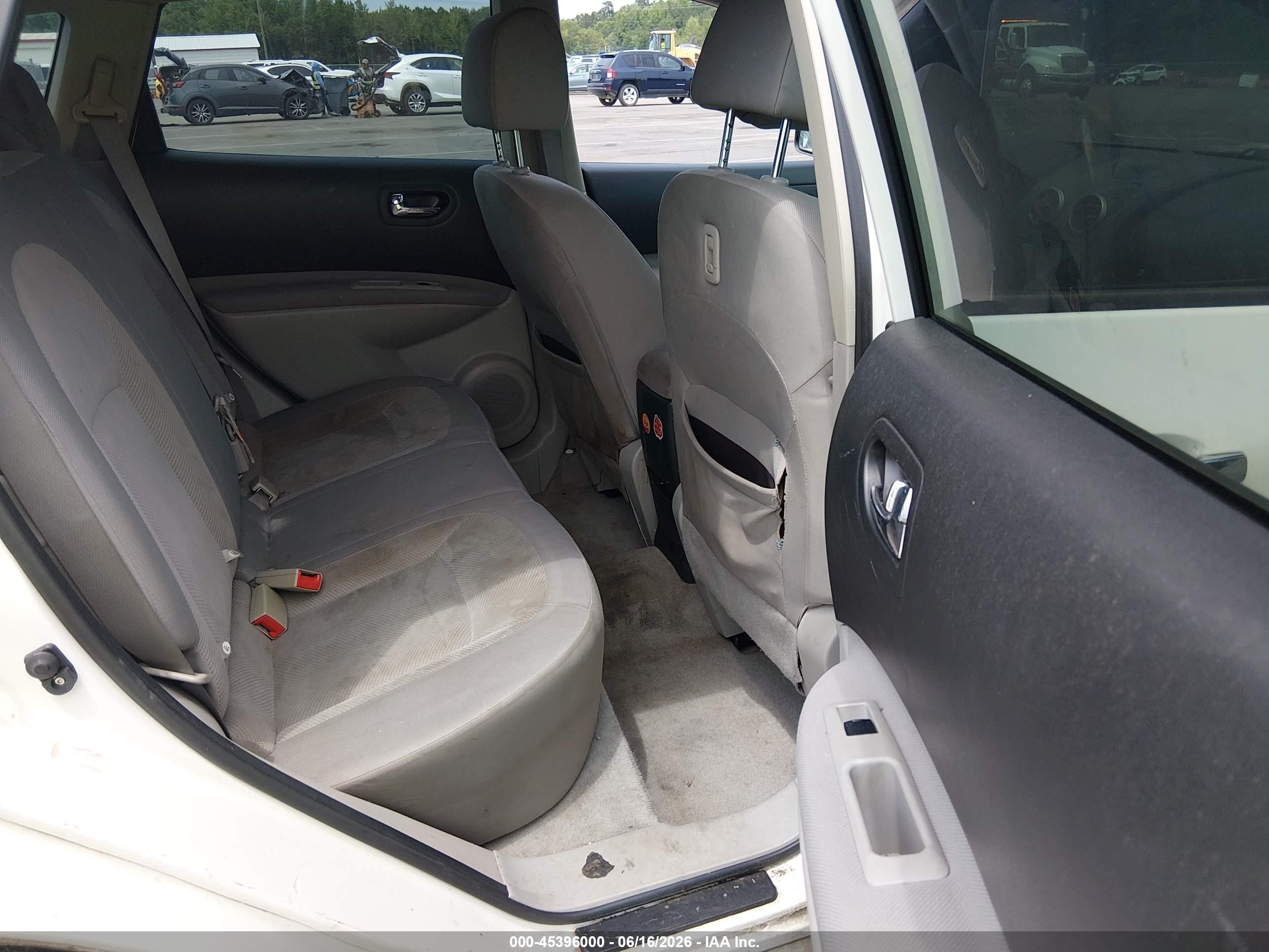 2011 Nissan Rogue S White vin: JN8AS5MV4BW302283
