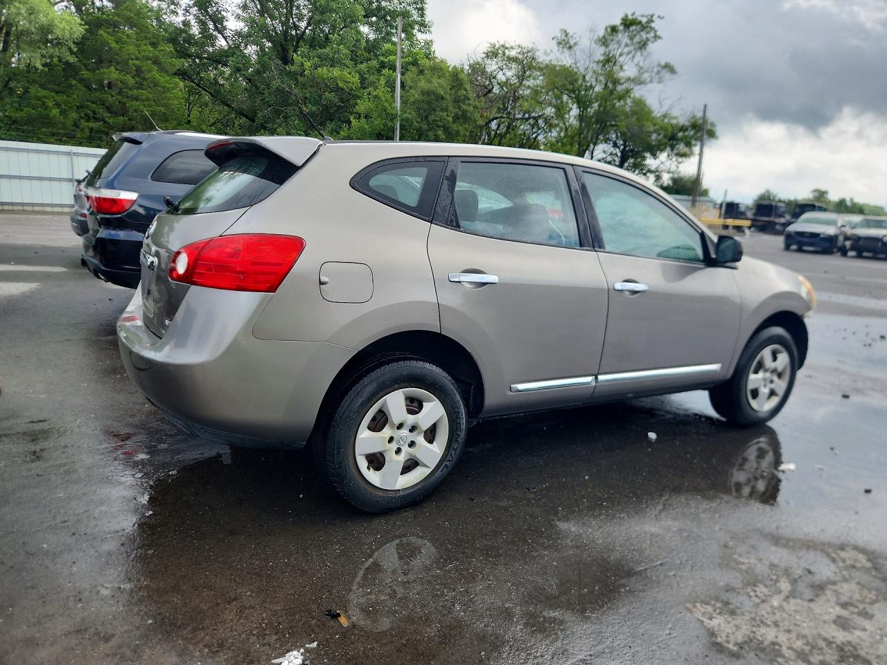 2011 Nissan Rogue S Серебряный vin: JN8AS5MV4BW675100
