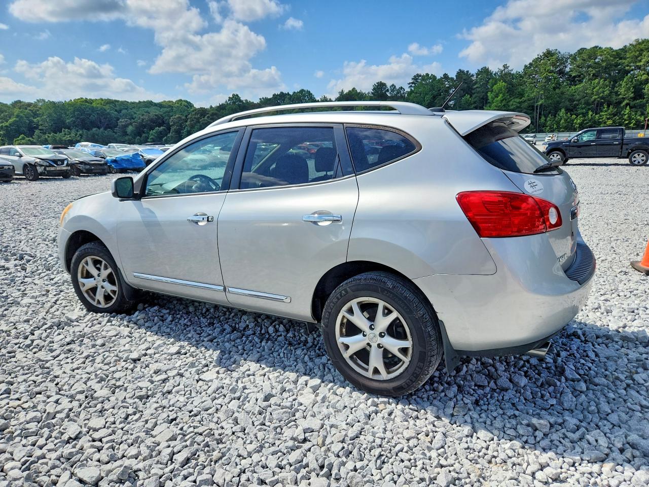 2011 Nissan Rogue S Silver vin: JN8AS5MV4BW676943