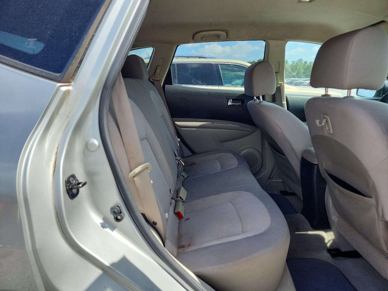 2011 Nissan Rogue S Silver vin: JN8AS5MV4BW676943