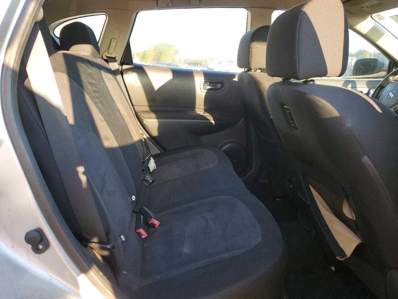 2011 Nissan Rogue S Silver vin: JN8AS5MV4BW681236