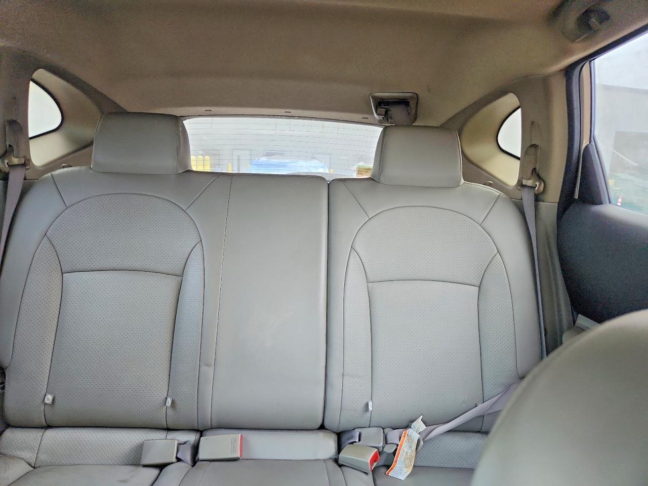 2012 Nissan Rogue S White vin: JN8AS5MV4CW353672
