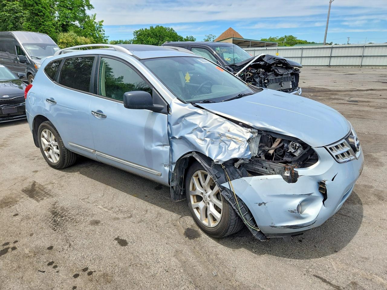 2012 Nissan Rogue S Silver vin: JN8AS5MV4CW383772