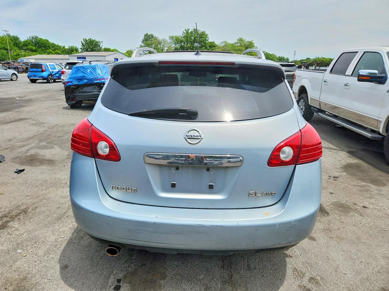 2012 Nissan Rogue S Silver vin: JN8AS5MV4CW383772