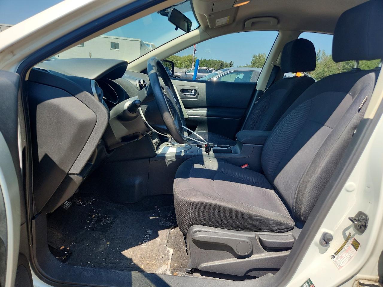 2012 Nissan Rogue S White vin: JN8AS5MV4CW385618