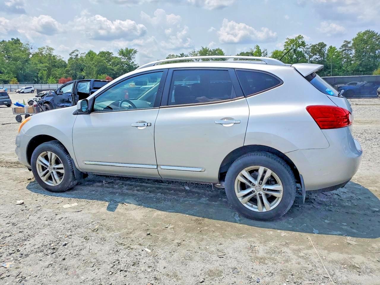 2012 Nissan Rogue S Silver vin: JN8AS5MV4CW392097