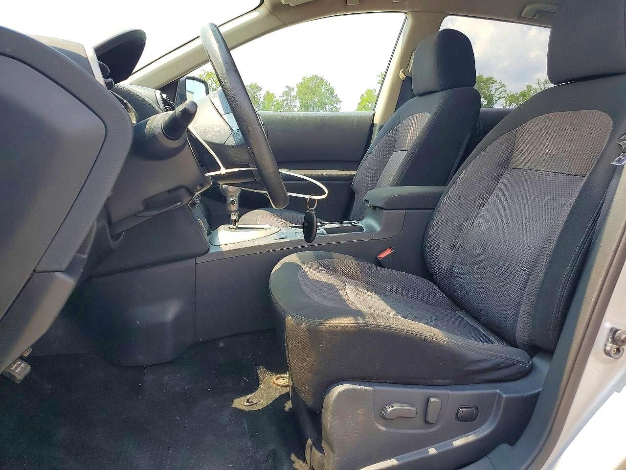 2012 Nissan Rogue S Silver vin: JN8AS5MV4CW392097