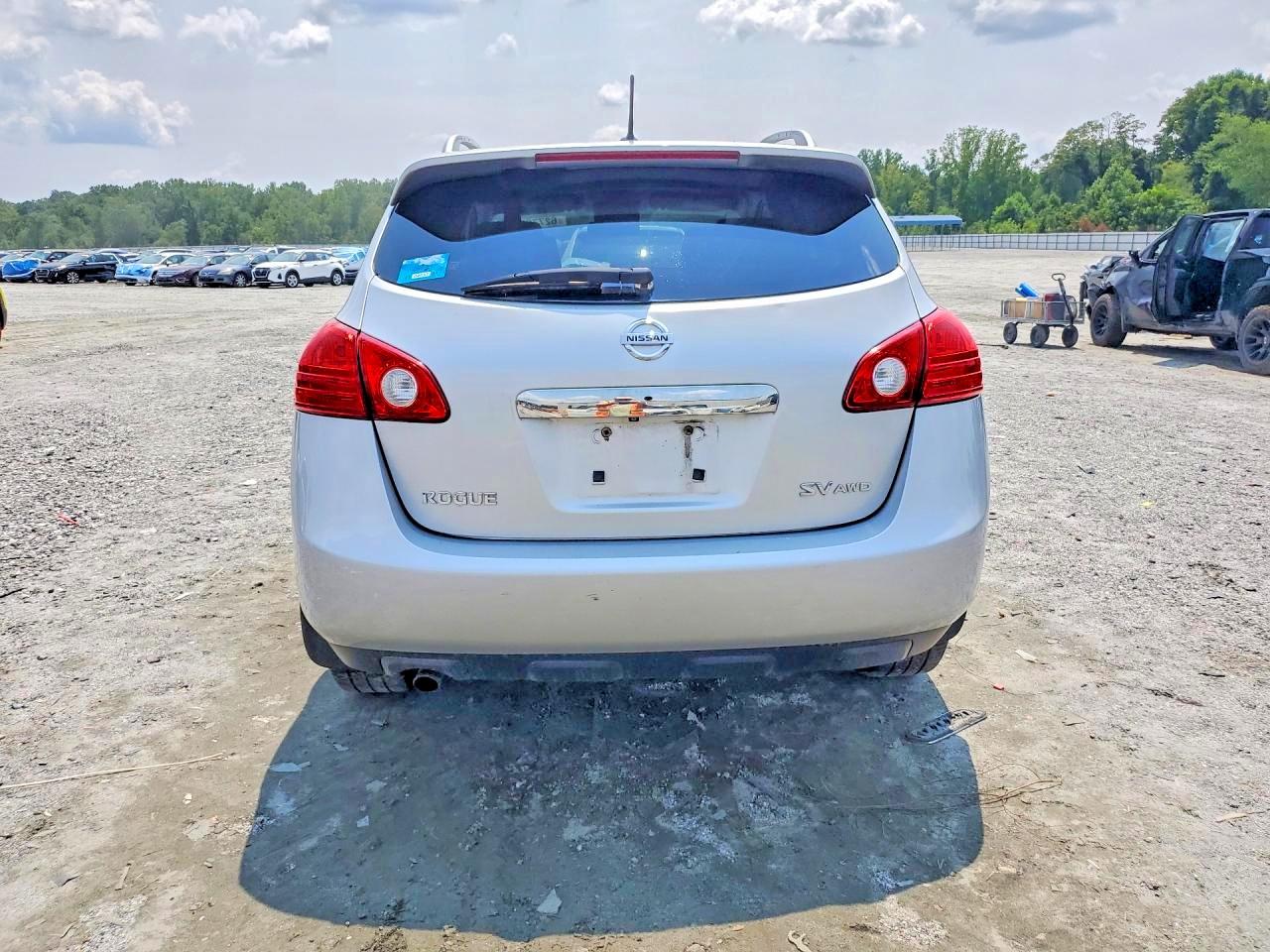 2012 Nissan Rogue S Silver vin: JN8AS5MV4CW392097