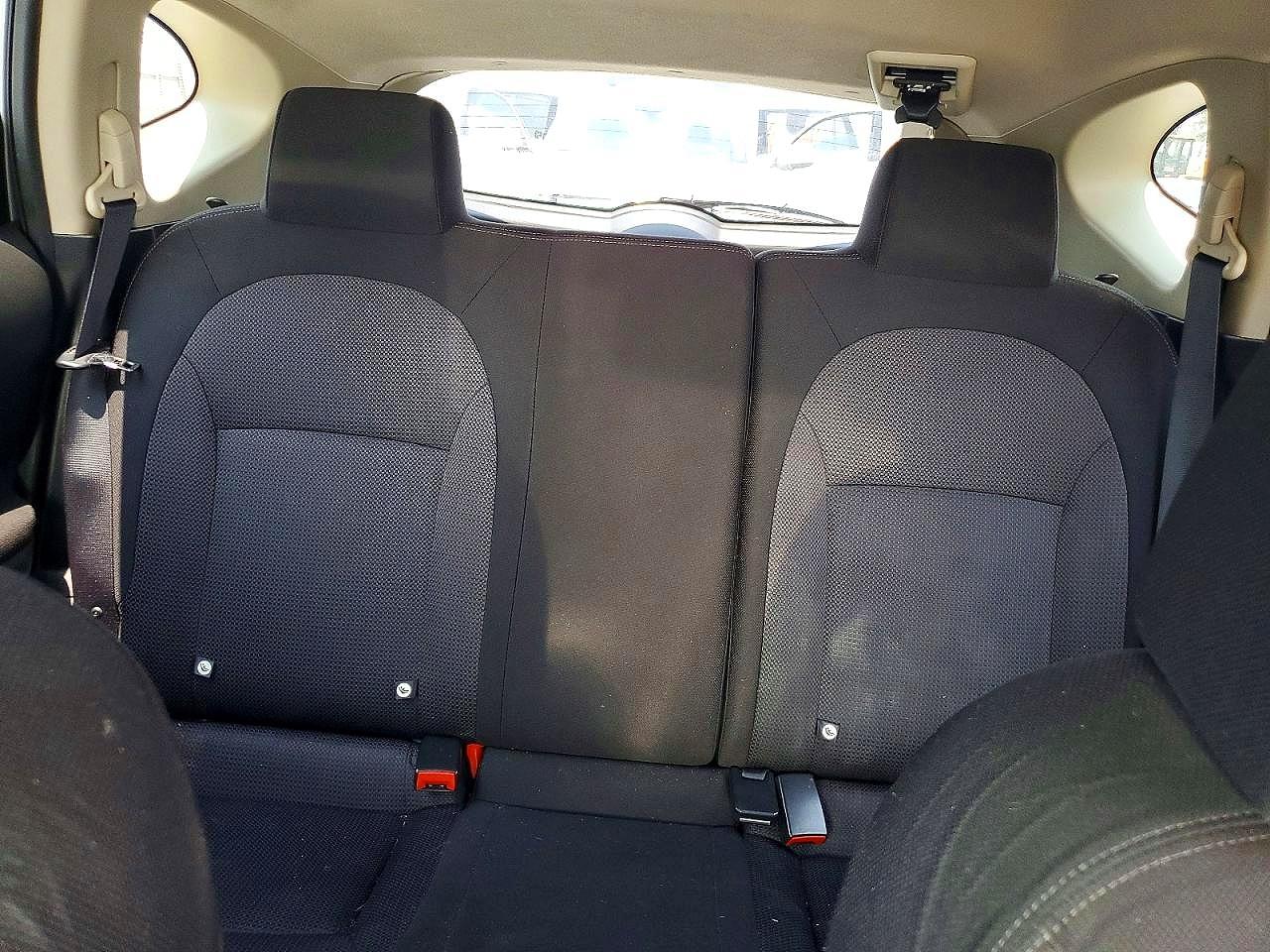 2012 Nissan Rogue S Silver vin: JN8AS5MV4CW392097