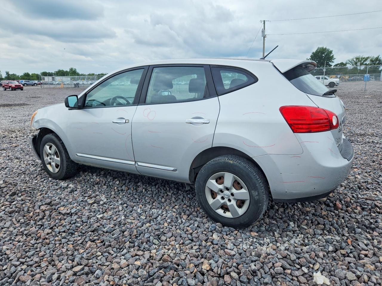 2013 Nissan Rogue S Серебряный vin: JN8AS5MV4DW102314
