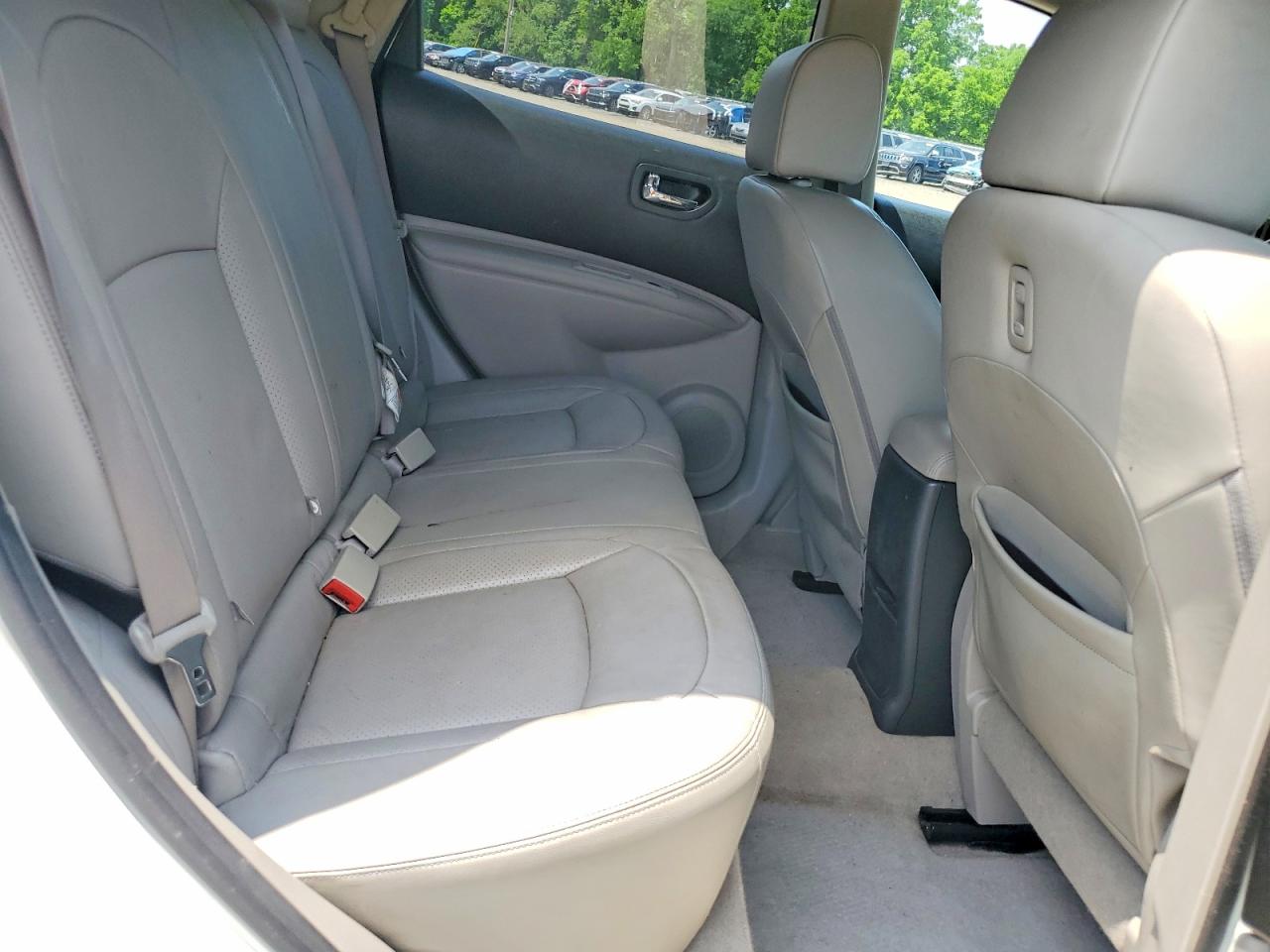 2013 Nissan Rogue S White vin: JN8AS5MV4DW108145