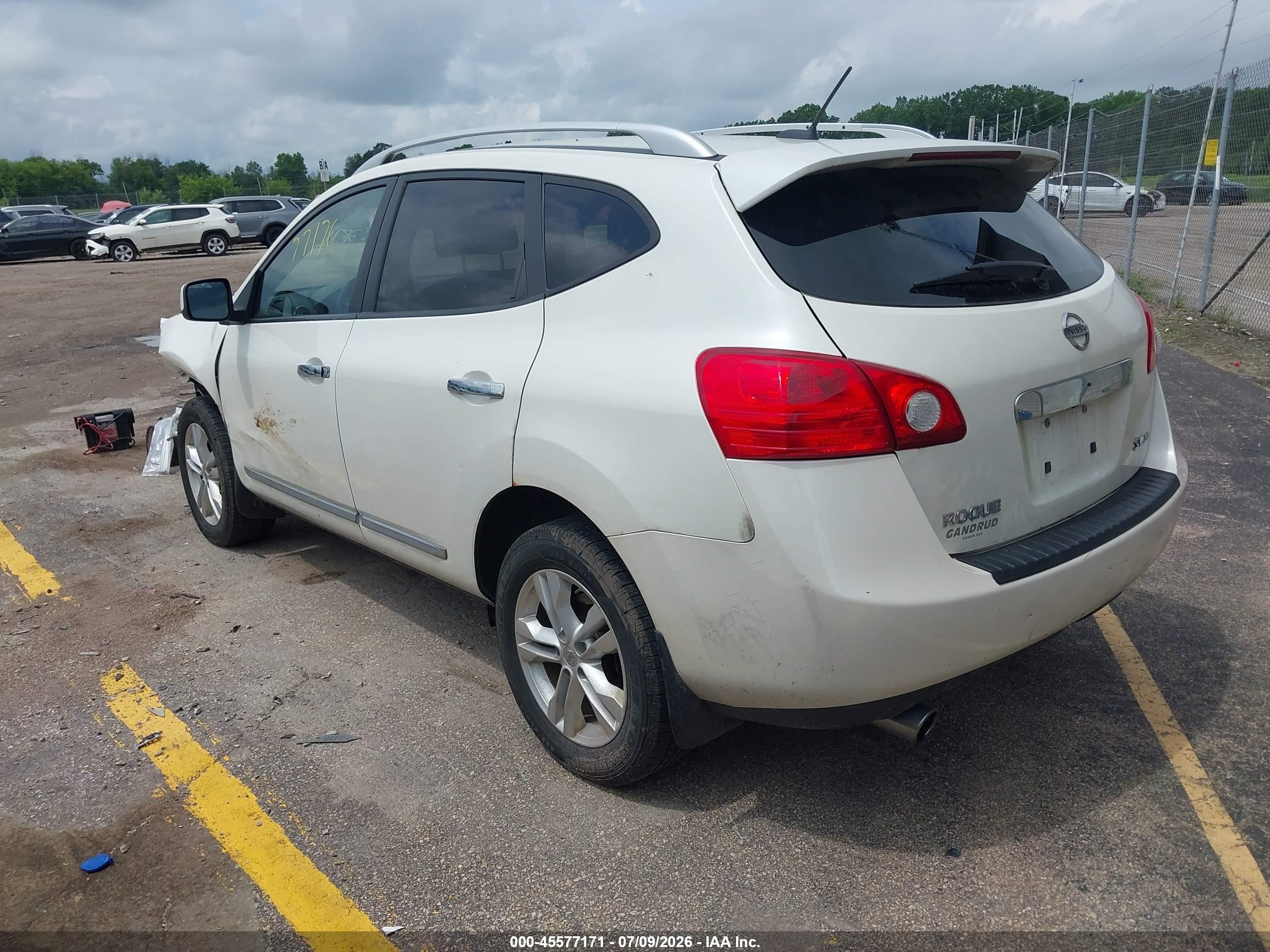 2013 Nissan Rogue Sv White vin: JN8AS5MV4DW111028