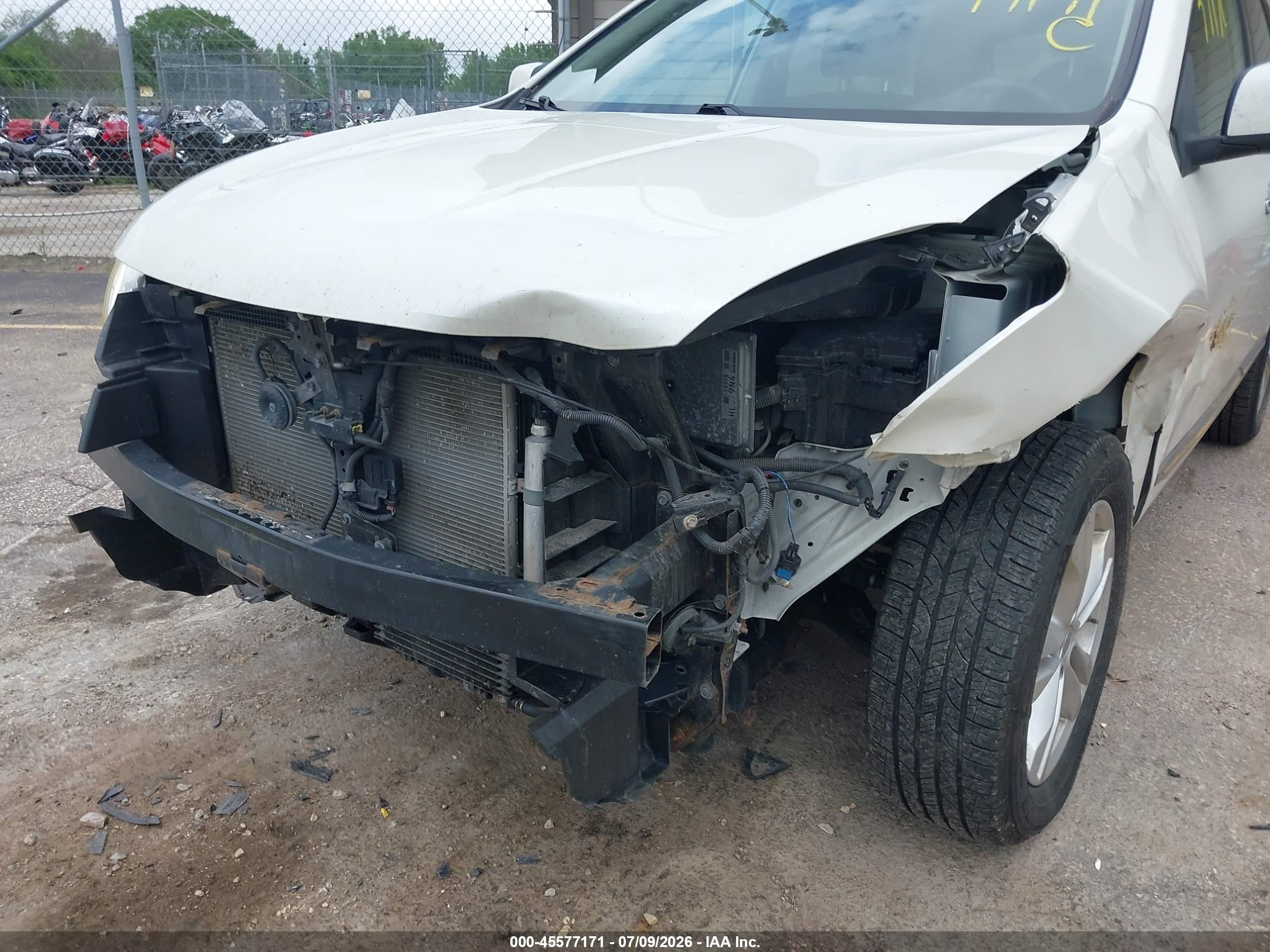 2013 Nissan Rogue Sv White vin: JN8AS5MV4DW111028