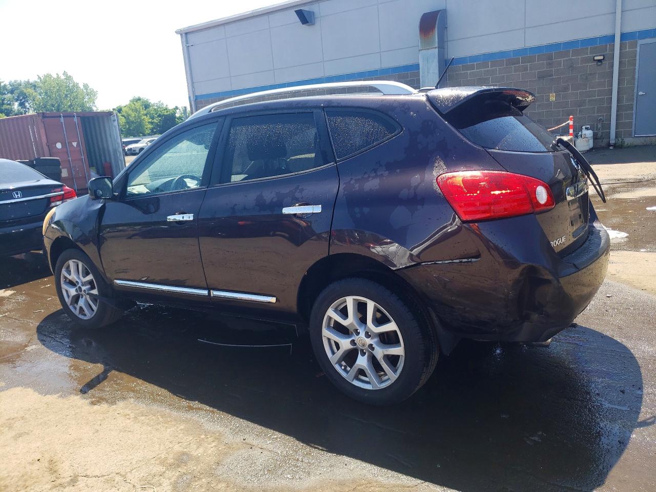 2013 Nissan Rogue S Burgundy vin: JN8AS5MV4DW111367