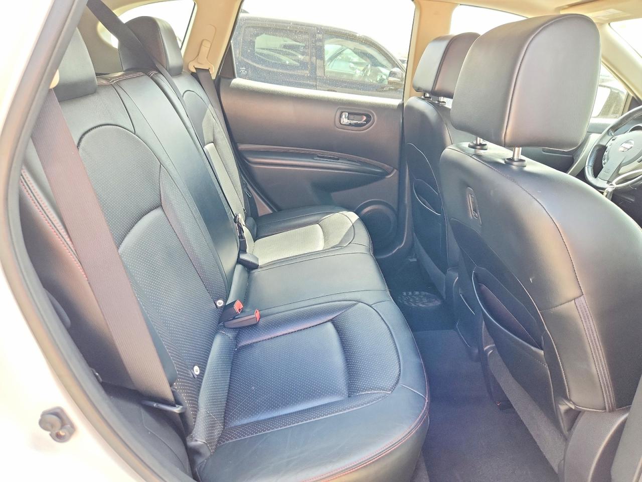 2013 Nissan Rogue S/sv White vin: JN8AS5MV4DW113846