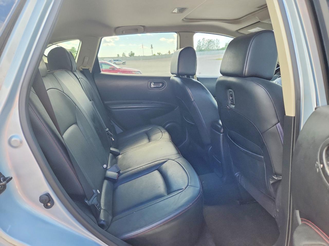 2013 Nissan Rogue S Silver vin: JN8AS5MV4DW124541