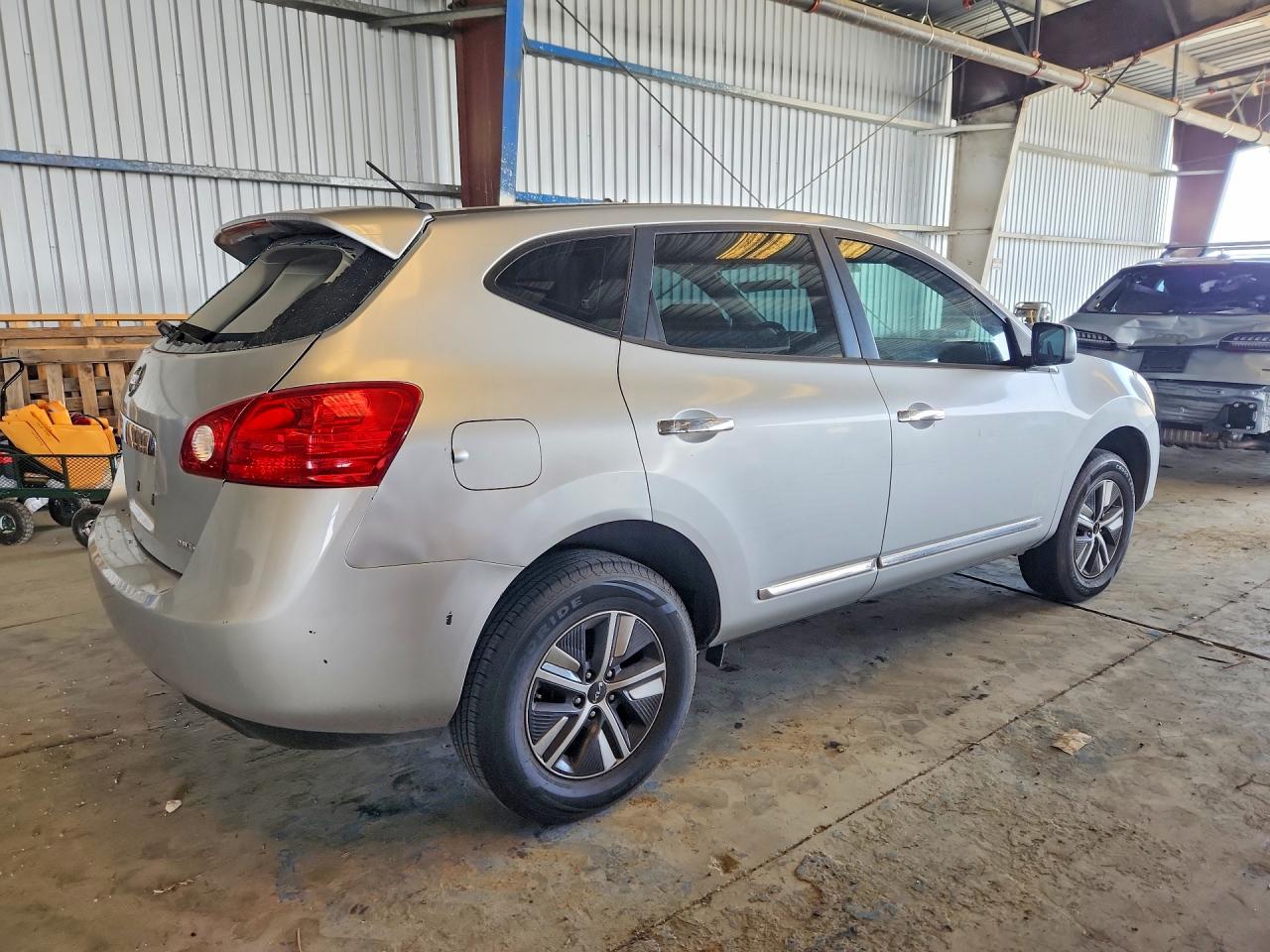2013 Nissan Rogue S Silver vin: JN8AS5MV4DW134910