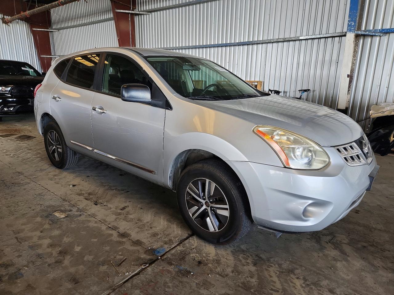 2013 Nissan Rogue S Silver vin: JN8AS5MV4DW134910