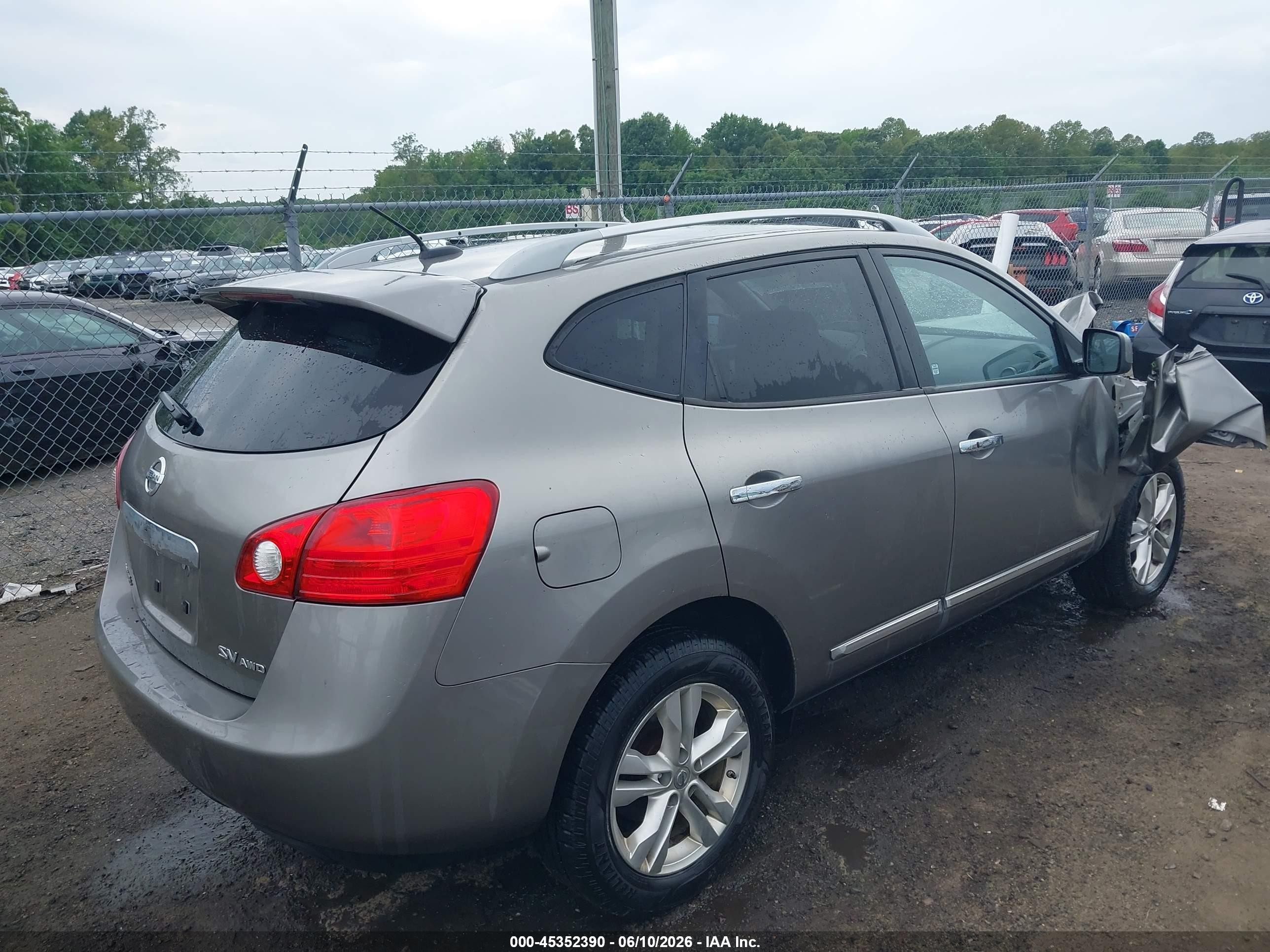 2013 Nissan Rogue Sv Gray vin: JN8AS5MV4DW137919