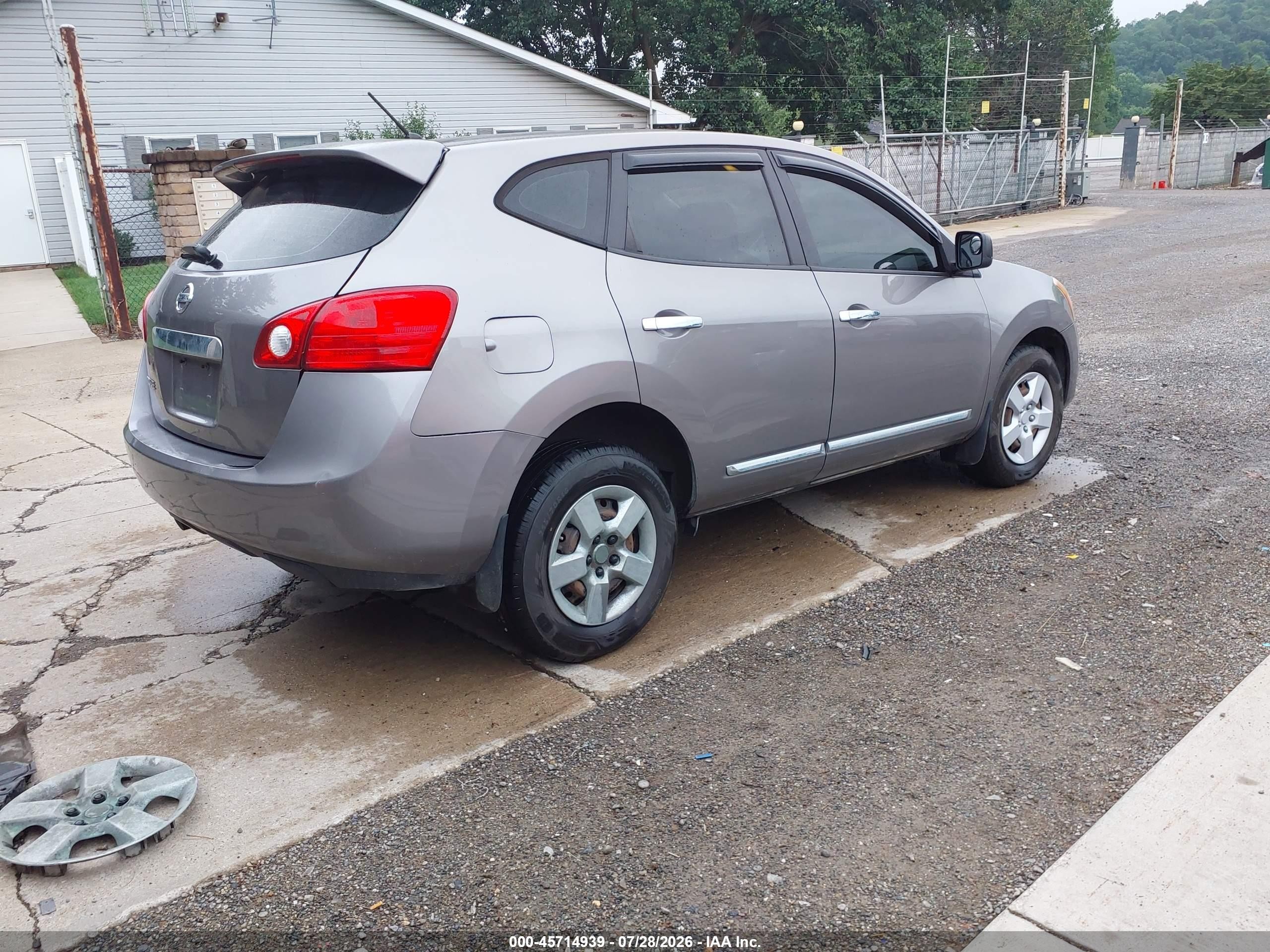 2013 Nissan Rogue S Silver vin: JN8AS5MV4DW602053