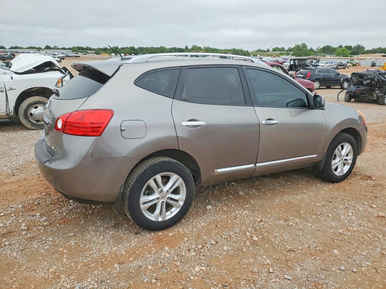 2013 Nissan Rogue S Серый vin: JN8AS5MV4DW604238