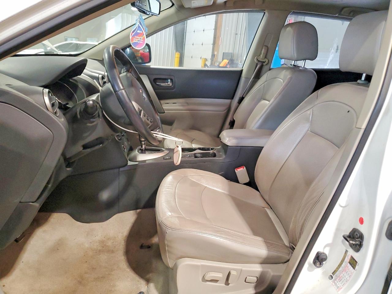 2013 Nissan Rogue S White vin: JN8AS5MV4DW617121