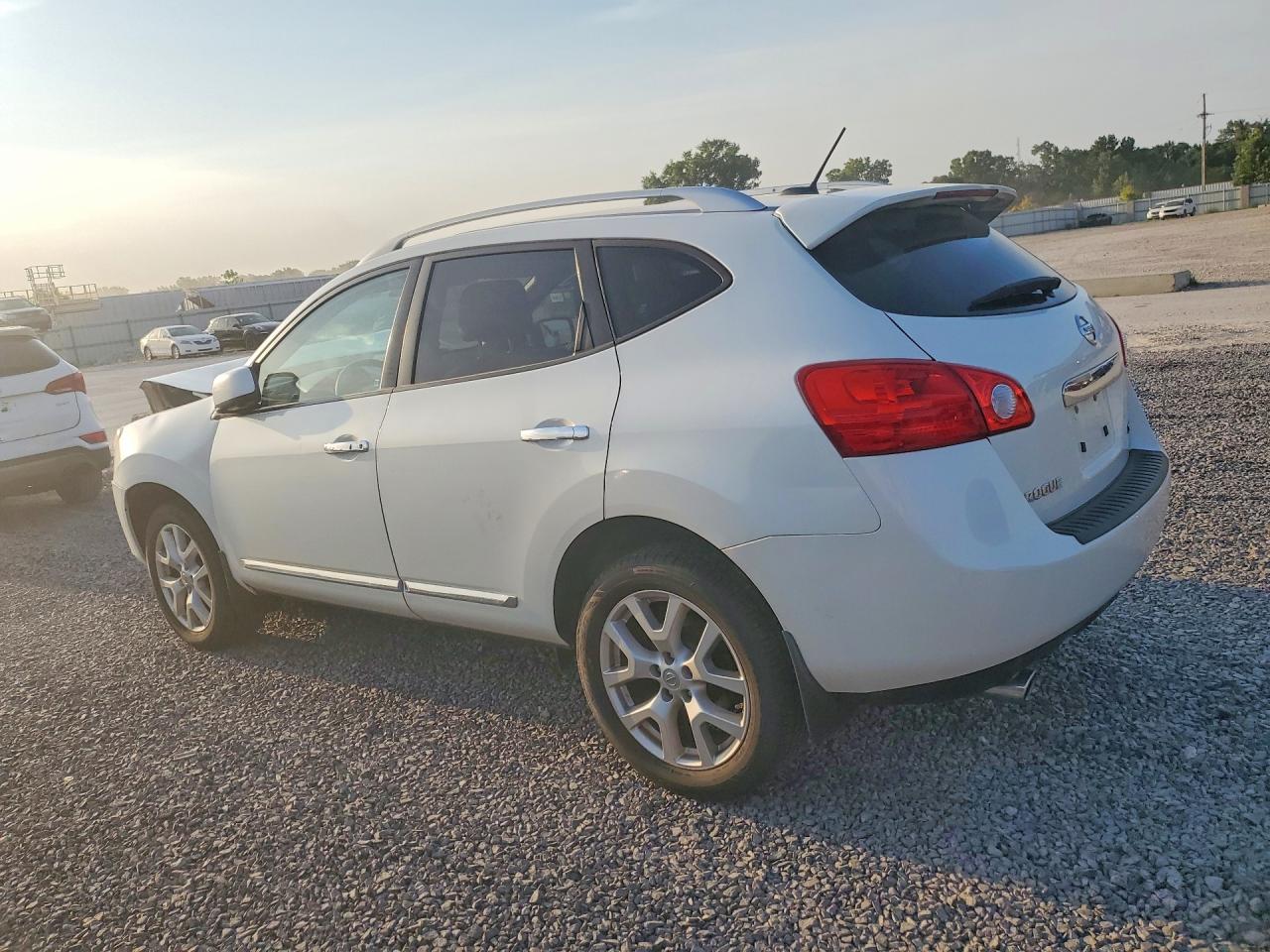 2013 Nissan Rogue S White vin: JN8AS5MV4DW619998