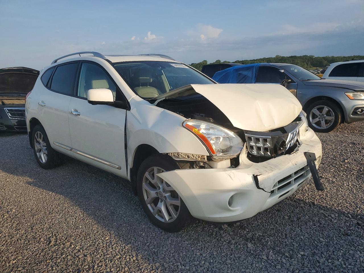 2013 Nissan Rogue S White vin: JN8AS5MV4DW619998