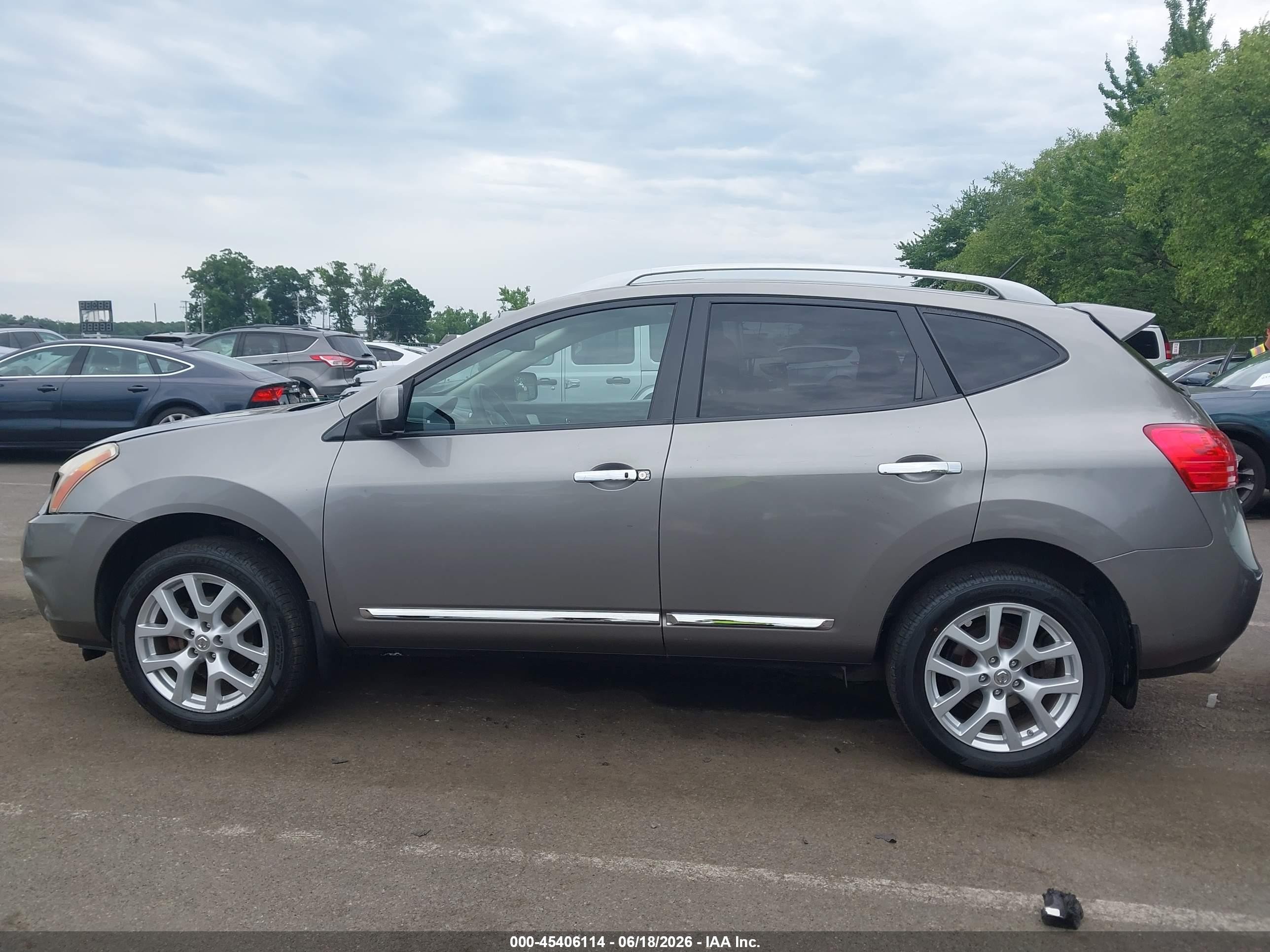 2013 Nissan Rogue Sv W/sl Pkg Серый vin: JN8AS5MV4DW646702