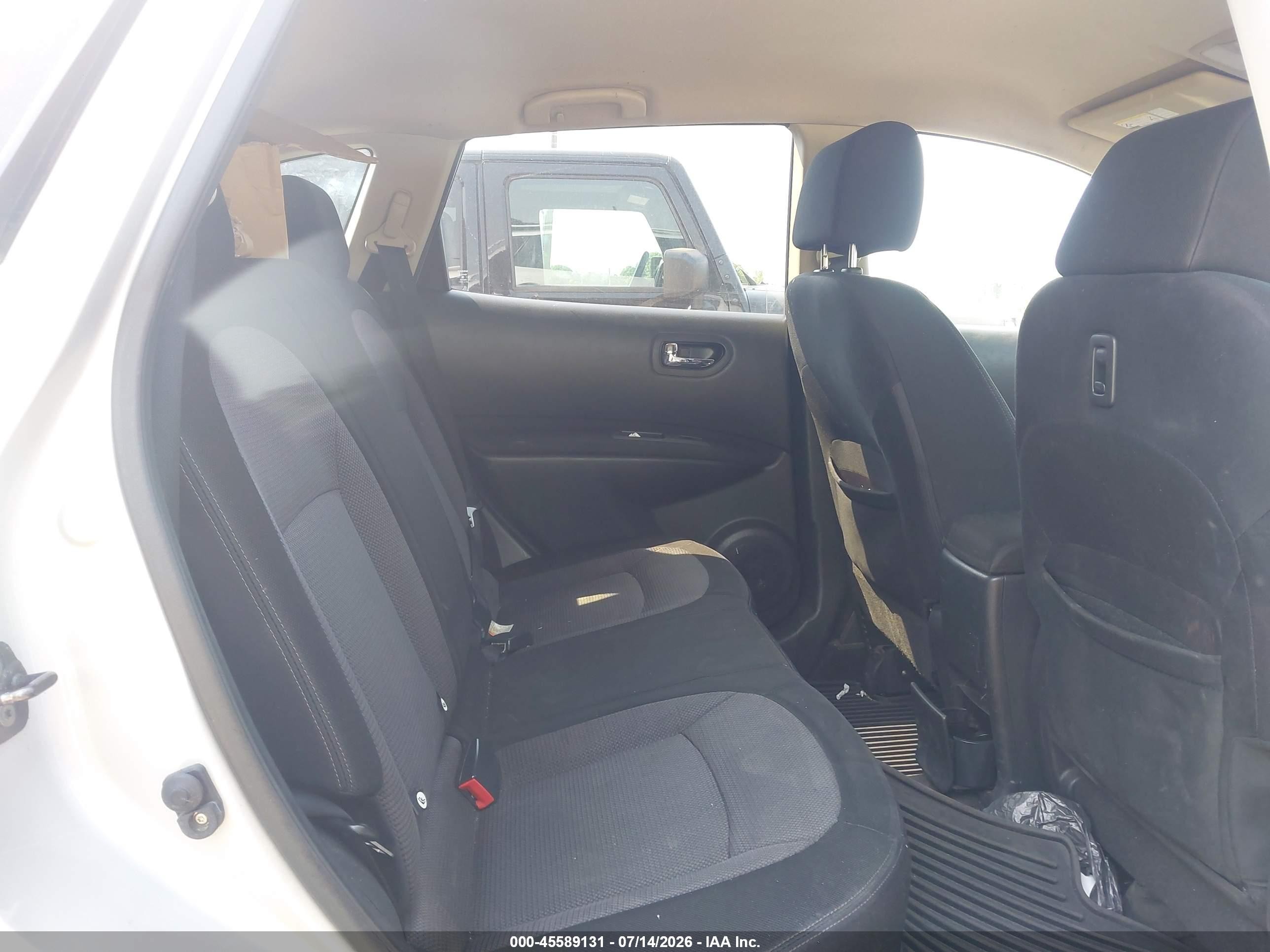 2013 Nissan Rogue Sv Silver vin: JN8AS5MV4DW649311